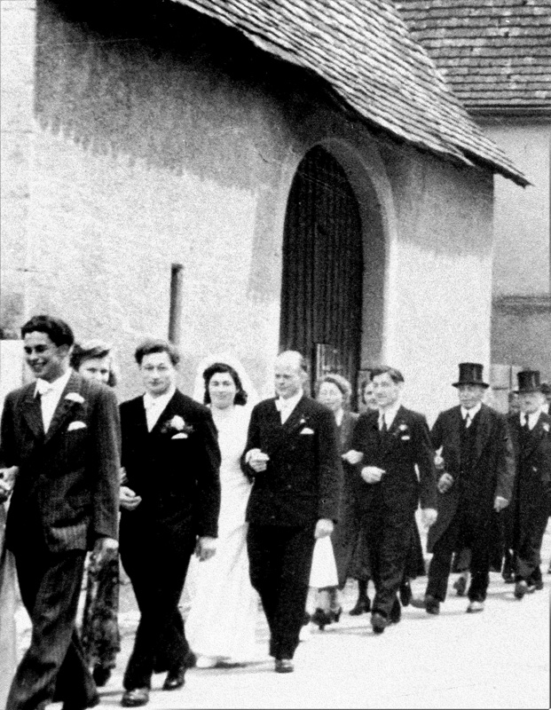 Hochzeitszug 1950 vom Hirsch zur Kirche 02